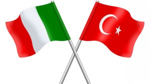 Bandiere: Italia e Turchia